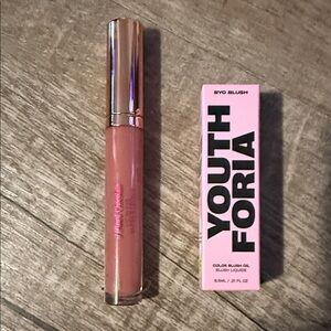 Revolution Lip Gloss and Youth Foria Blush Oil - Pink